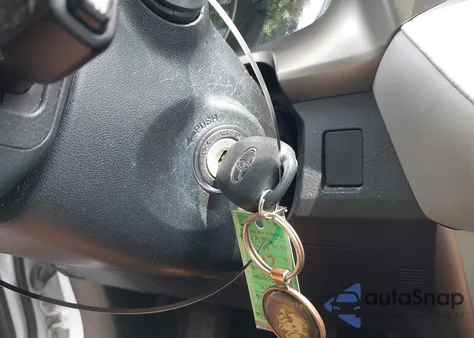 2014 Toyota Rav4 Xle z USA, uszkodzony, nr VIN 2T3WFREV8EW111626